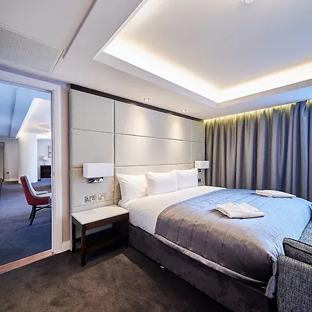 Hotel Park Regis