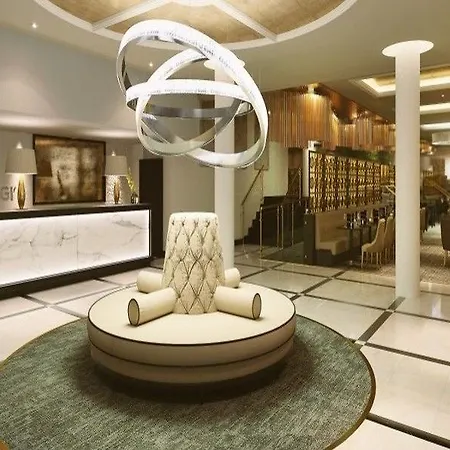 Park Regis Hotel 4*