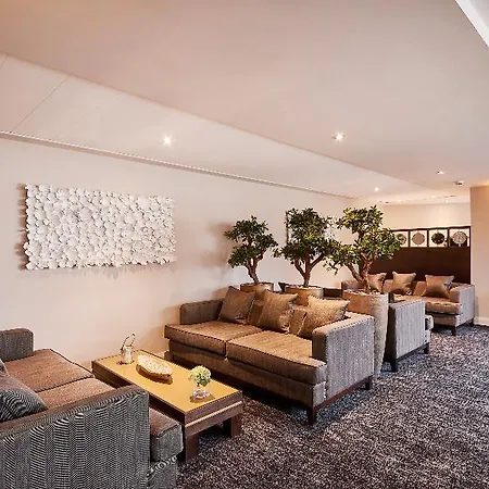 Park Regis 4*