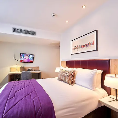 Park Regis 4*